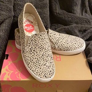Roxy Slip On Shoes - size 10 style Rincon